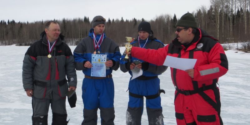В Архангельске прошёл чемпионат по ловле рыбы со льда