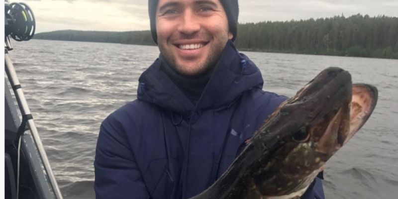 Кержаков пообещал  выпустить несколько тысяч мальков лосося в Онежское озеро
