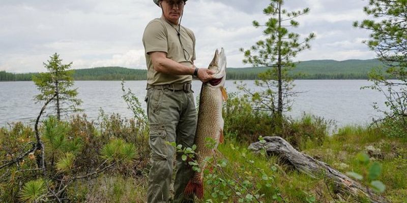 Президента призвали ускорить принятие закона о любительской рыбалке