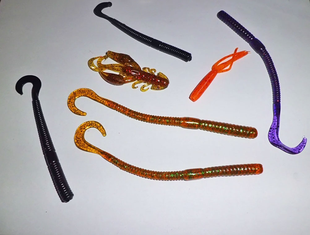Разновидности силиконовых приманок для ловли на оснастку каролина, фото